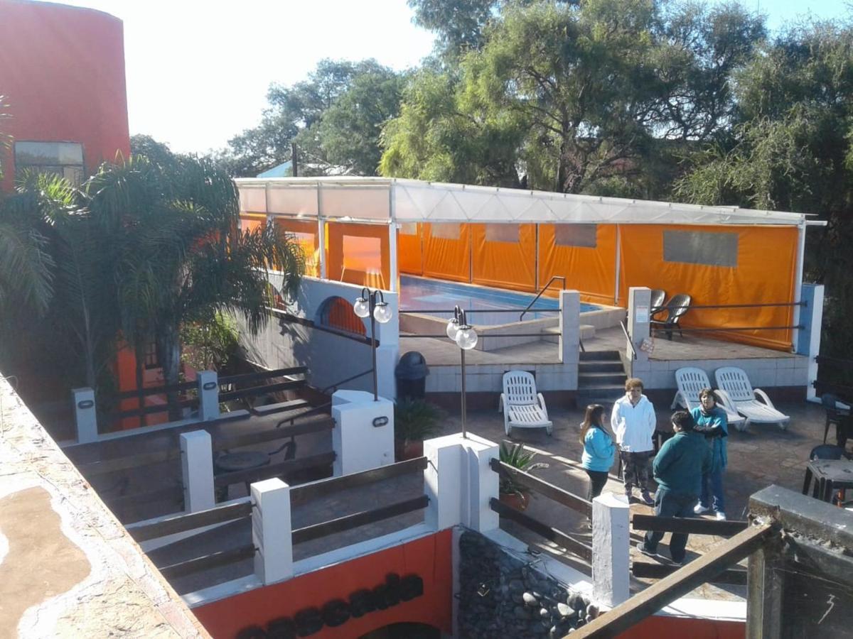 Hotel De La Cascada Termas de Rio Hondo Bagian luar foto