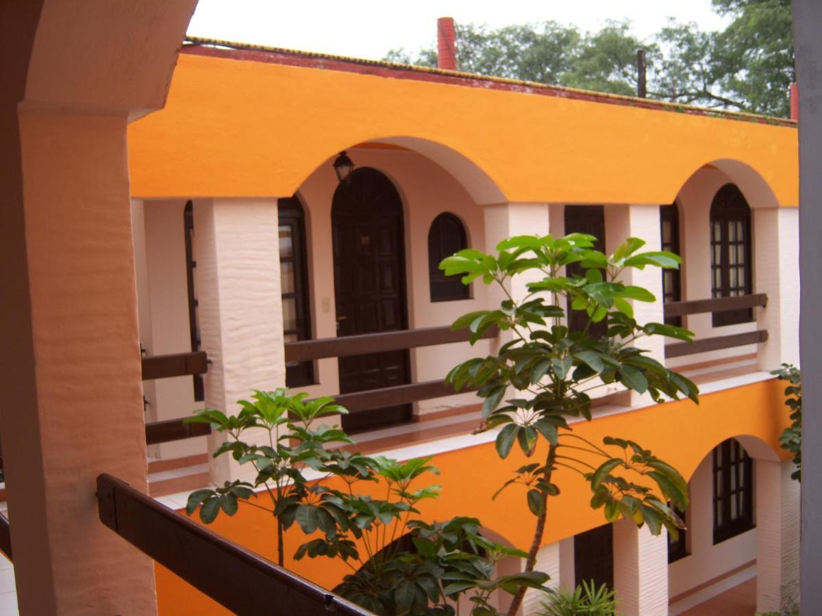Hotel De La Cascada Termas de Rio Hondo Bagian luar foto